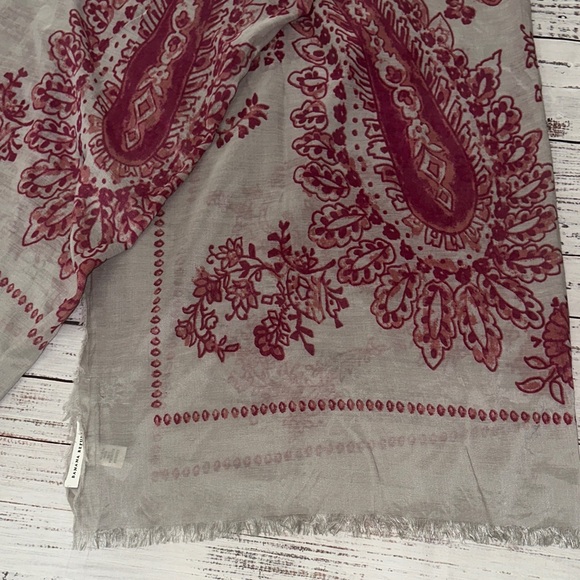 Banana Republic Gray and Burgundy Paisley Scarf - Picture 4 of 5